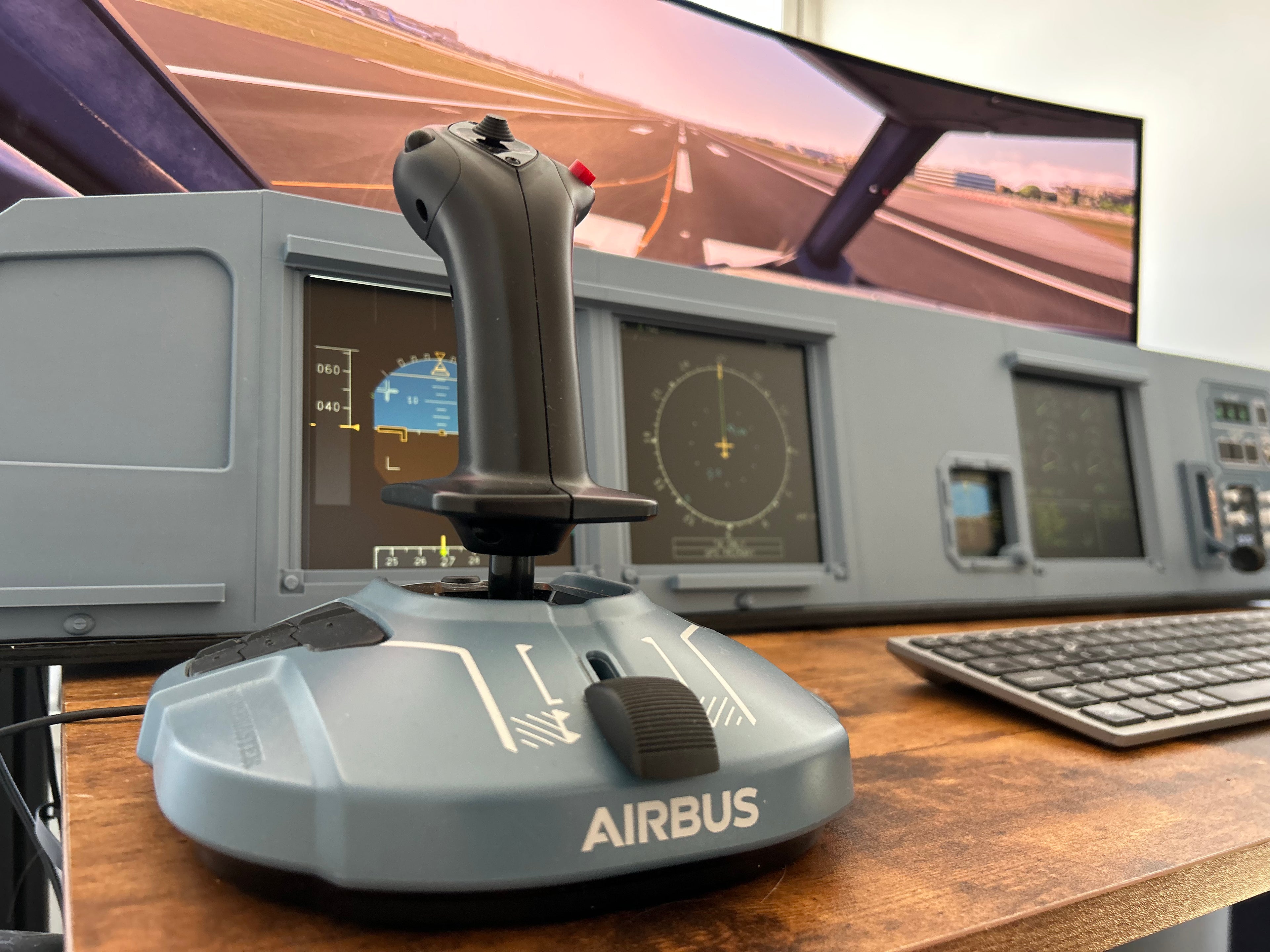 Airbus A320 MIP Cockpit – Fully Assembled Flight Simulator Desktop Rig (Extended Captain without Glare Support)