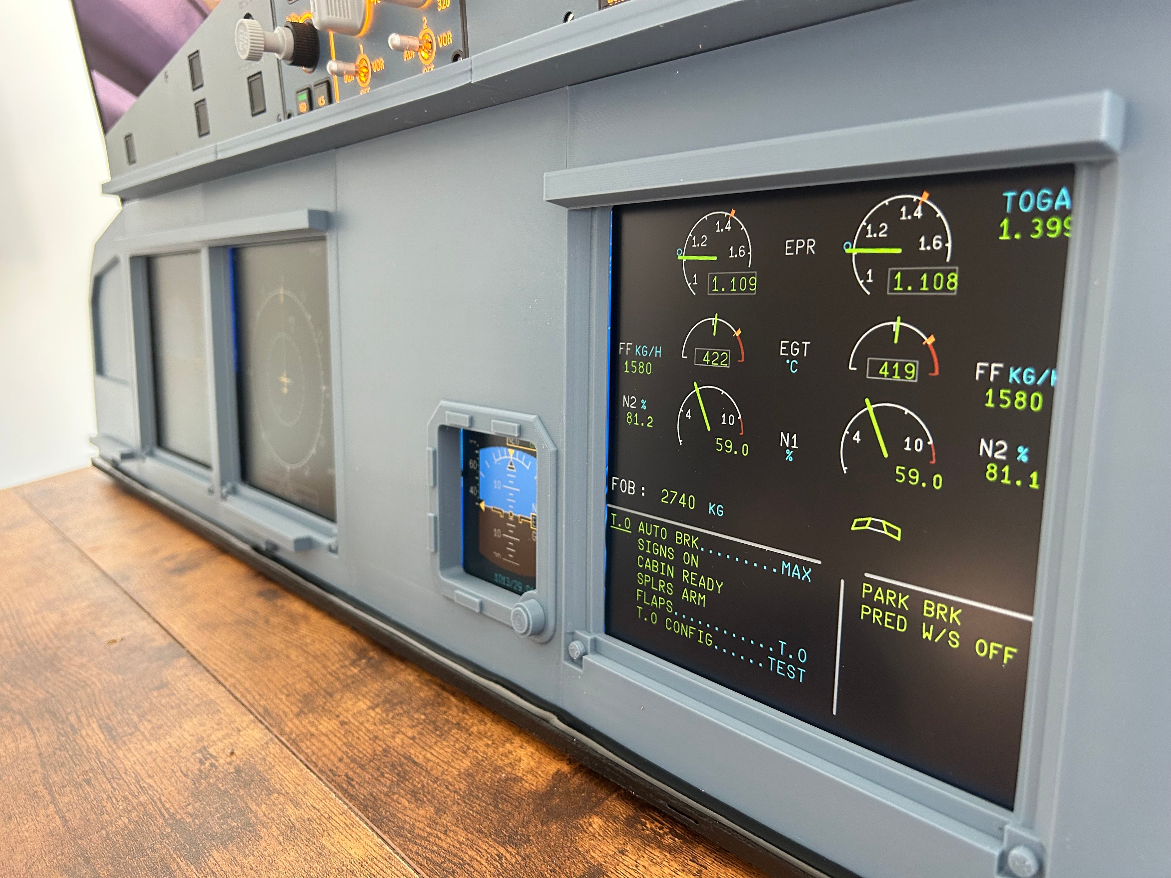 Airbus A320 MIP Cockpit – Fully Assembled Flight Simulator Desktop Rig (Full Captain with Glare Support)